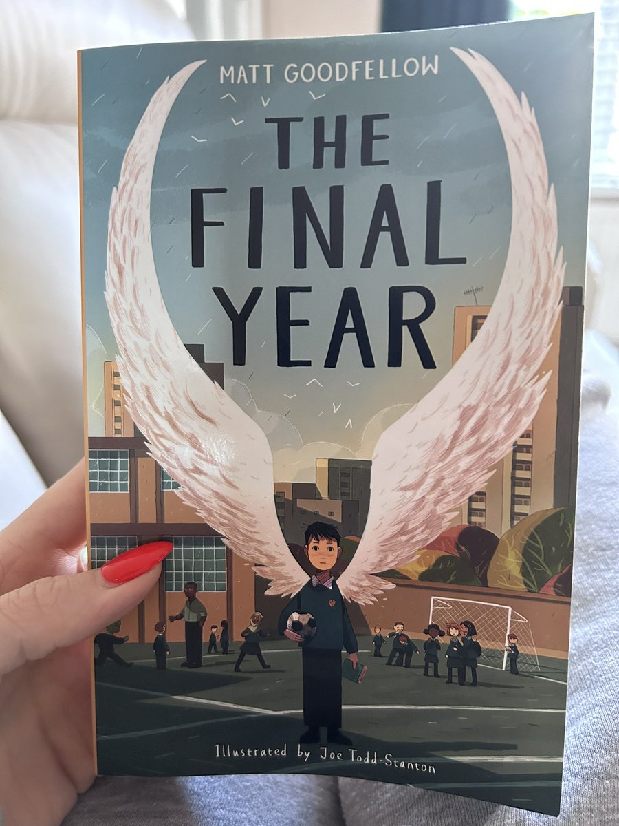LaurenRook2's tweet photo. I’m struggling for words. WOW. What a masterpiece. I’ve cried. I’ve empathised. If you haven’t read this yet, then you absolutely need to. I can’t wait to share this with my Y6s. Thank you for this work of art @EarlyTrain ❤️ https://t.co/aVdmoRwpCM