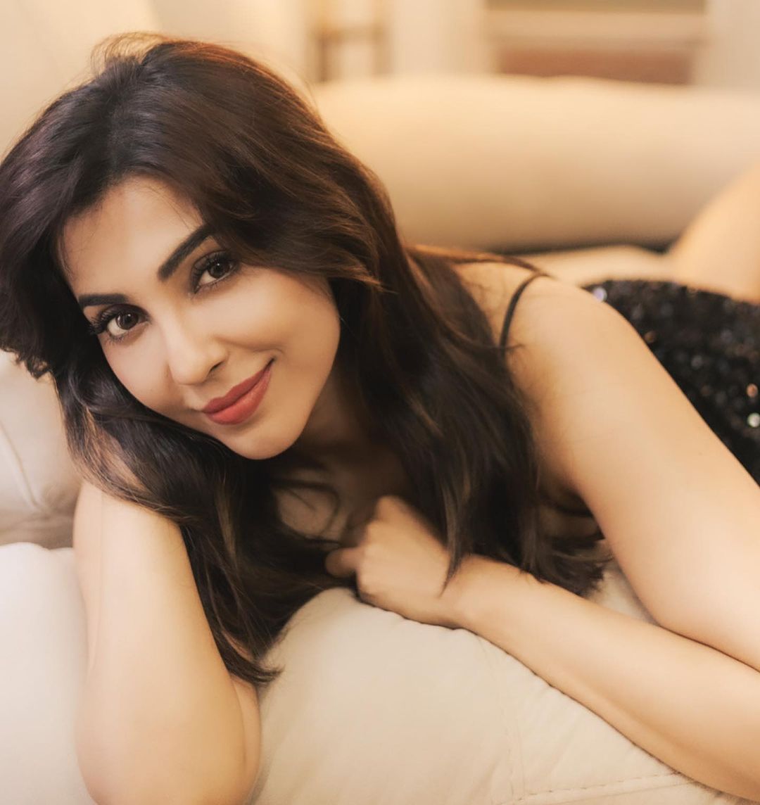 deva_natty's tweet photo. @paro_nair https://t.co/yUVKb88RXy