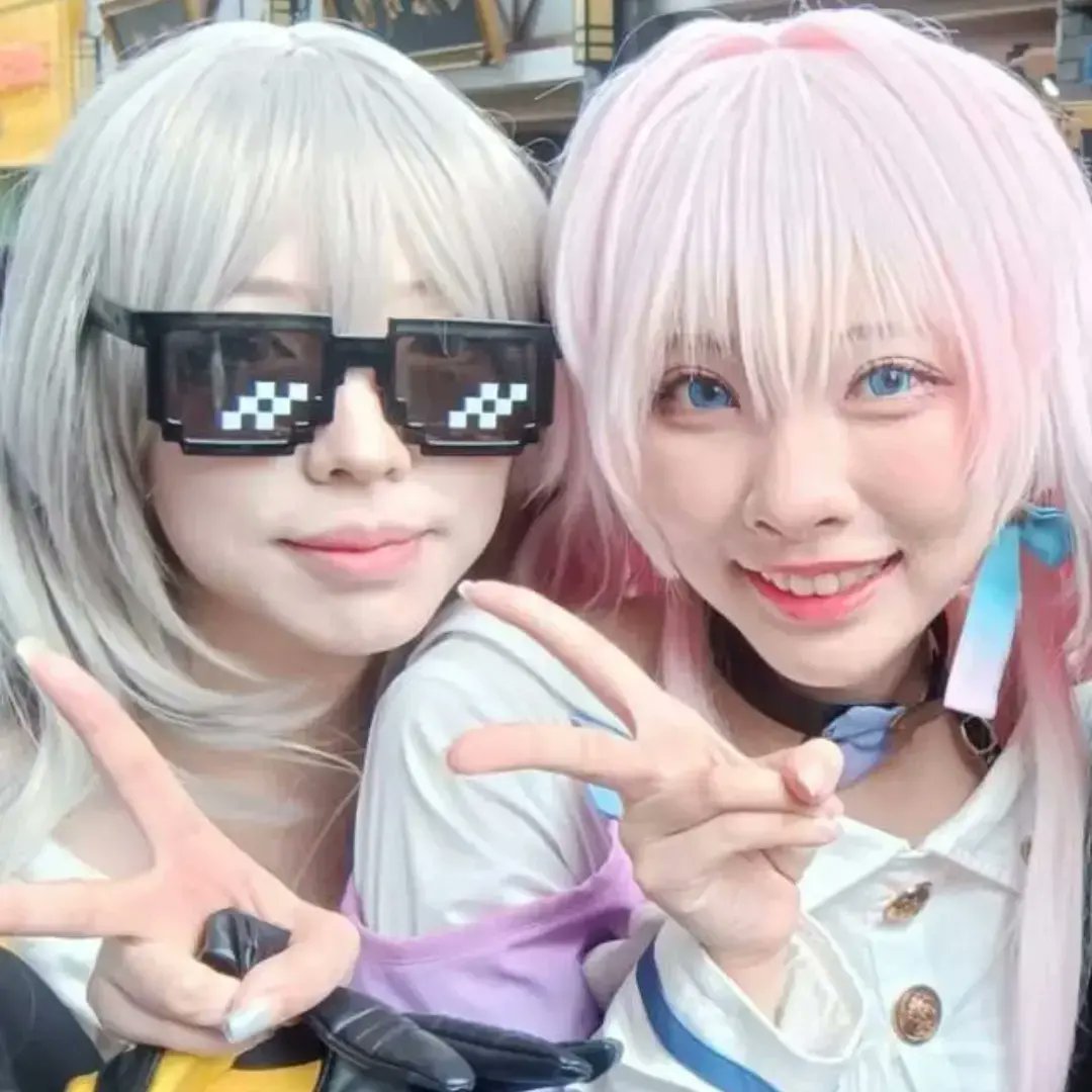 polvopeque's tweet photo. Estamos en Chengdu de la provincia Sichuan de China con cosplayer en la calle 😝 https://t.co/1Vt4XMq9qP