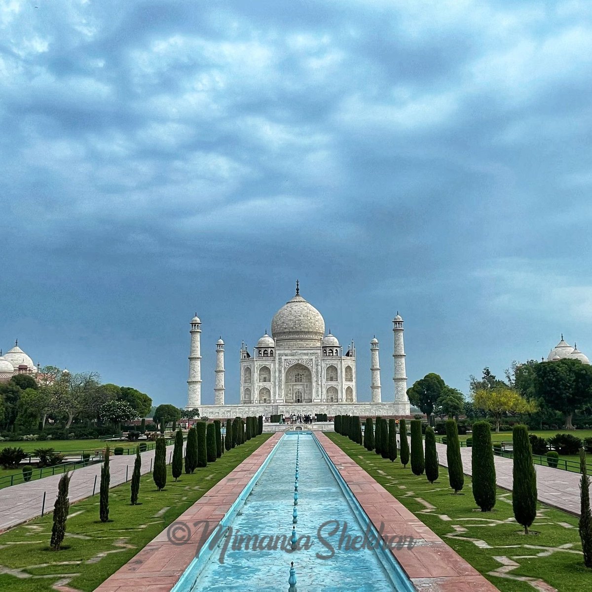 mimansashekhar's tweet photo. Is it late to hop on the #BlueTwitter bandwagon?
#TheTajMahal - Agra, India
May 2023
Almost sunrise, one rainy morning with clouds hovering over the glorious monument! This was before gates opened for regular visitors. You can enter #TajMahal at the dawn even for a morning jog https://t.co/dqKCQKw8Gz