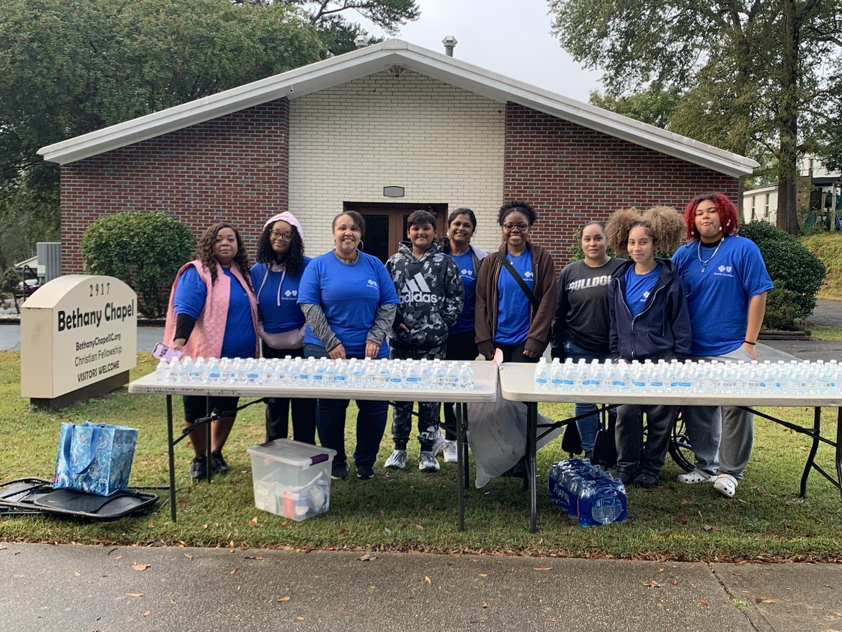 bcbssc's tweet photo. Our employees went #Pink4Prisma last weekend to help raise money and awareness for breast cancer research. 
 
Since launching in 1991, the Walk for Life event has raised more than $11.6 million for breast cancer research and programs. https://t.co/PQtqeqOYue