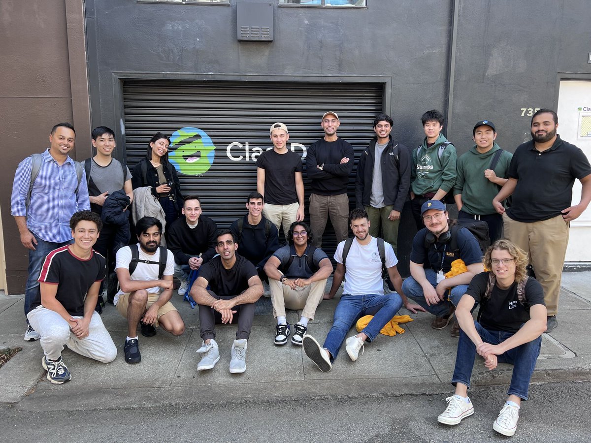 gorbak25's tweet photo. It was a crazy month in San Francisco. Meet a lot of amazing startup founders. Pivoted my startup 180 degrees. Got 2 paying customers. Will remember this trip for a long time. I'm looking forward to go back to the Bay Area. https://t.co/PZEw40aJfs