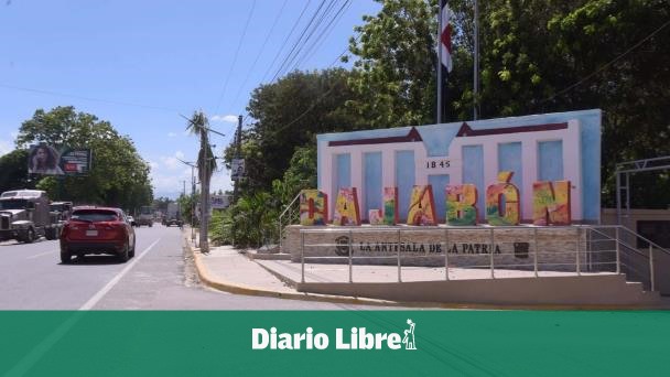 DiarioLibre's tweet photo. 💰 |#EconomíaDL|   Inversiones privadas en la frontera crearían más empleos, pero de mano de obra menos calificada 

🔗https://t.co/IPi8Q5vvNg

#DiarioLibre #Empleo #Dajabón #EconomíaFronteriza https://t.co/Giuqovg1FB