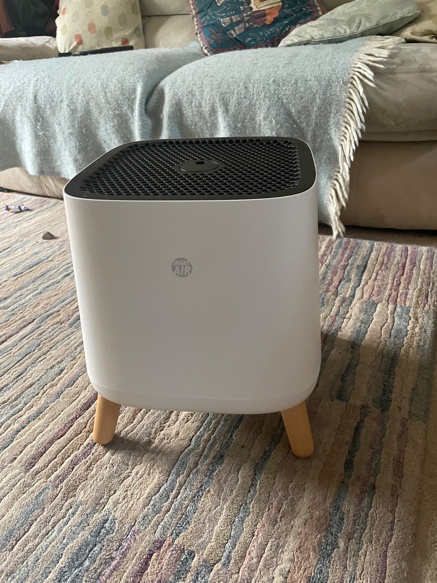 alisonpearsonSW's tweet image. BUT - there is hope. Thank you @SmartairUk - this is going to SCHOOL 😊 #hepa #CleanAir #SafeEdForAll