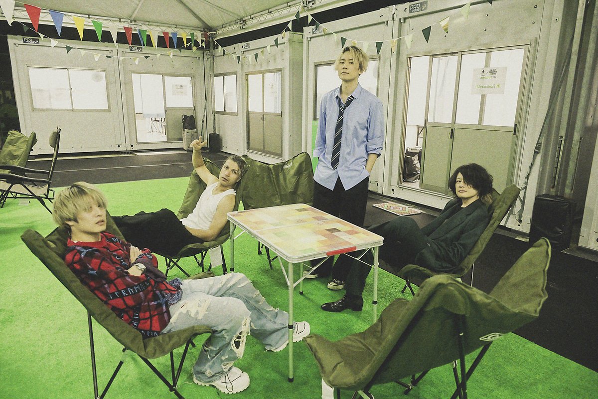 alexandroscrew tweet picture