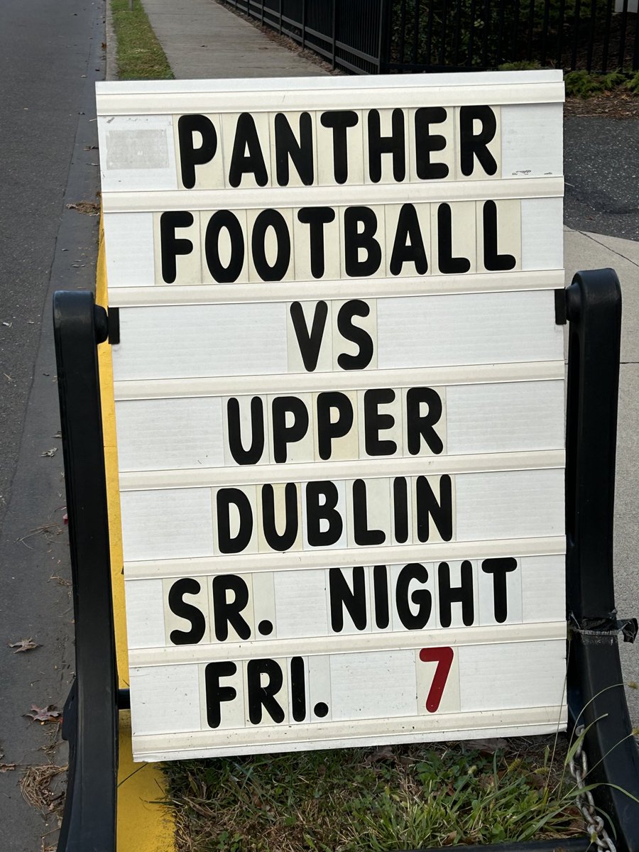 dradam1213's tweet photo. Senior Night 2023 Friday vs Upper Dublin. ⁦@QPantherFB⁩ ⁦@QCHSAthletics⁩ ⁦@BanasQtown⁩ ⁦@SOLsports⁩ ⁦@69SportsBT⁩ https://t.co/ZHzFhG6AbD