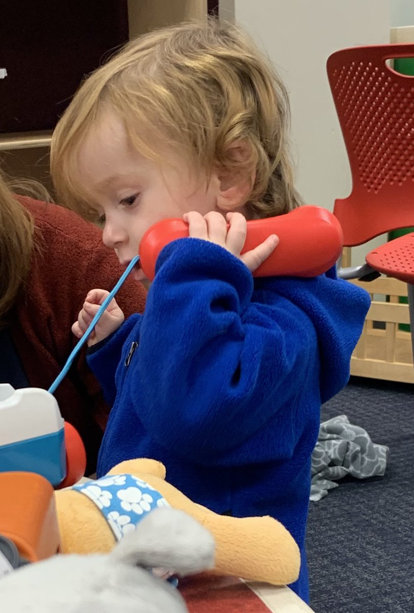 kle052789's tweet photo. Fletcher had been asking to go to the library, and the weather was perfect for it! #fridaysareforfletcher #librarydays https://t.co/Htr0KaaBxt