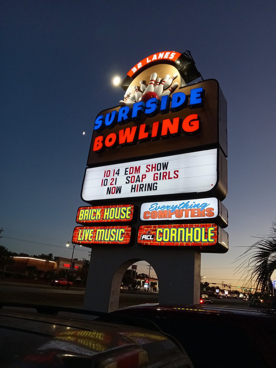 PartsUnknownPro's tweet photo. Had a truly wonderful time last night. Thanks & love #soapgirls ❤️ @The_SoapGirls #surfsidebeach https://t.co/yAGGoFP8xd