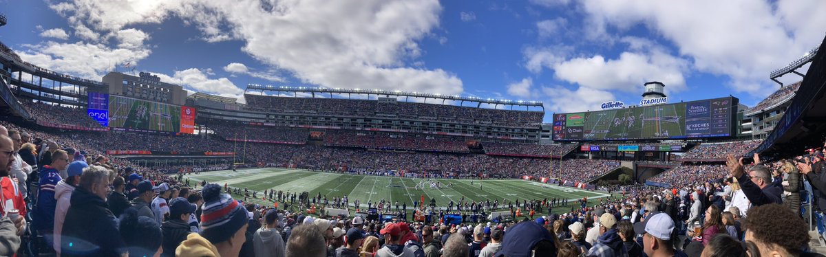 Great day for the game at Gillette Stadium with @FinchTurf and great customers. #PATRIOTS score First!!