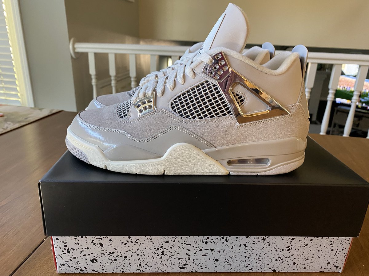 gilb152005's tweet photo. @SellKicksSunday All DS plus ship/label. Zelle payment only. Ask for more pics or references. 

AJ4 10W retail $225
Dunk Olive 10W retail $118
Dunk Fuchsia 6Y $130 https://t.co/W5l8L1uP8D