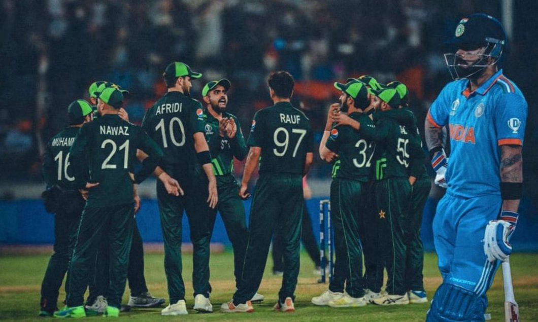 CricCrazyJohns's tweet photo. Virat Kohli is the 🐐 https://t.co/8GbmVvoicT