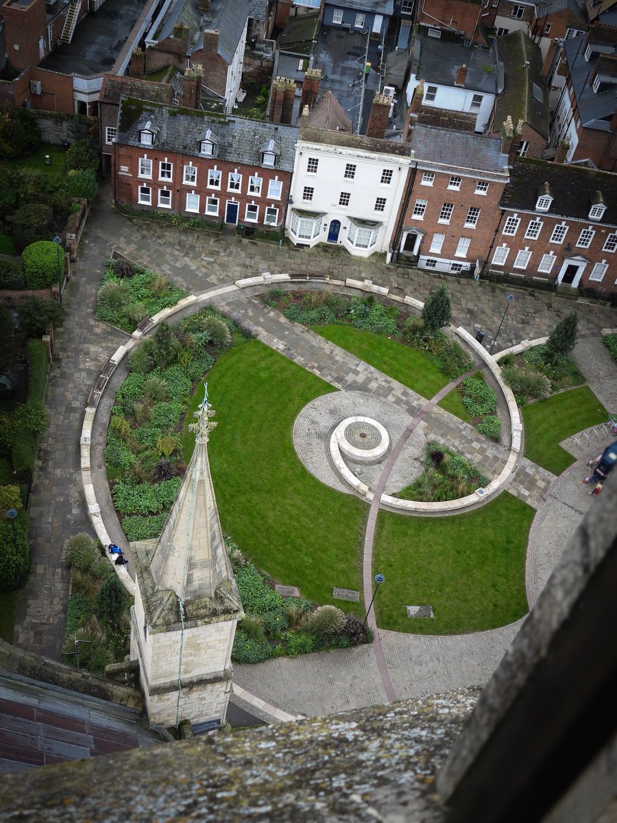 Hello from up here! 👋 Loved the tower tour, had a very good time. The history was so interesting! College Green 📍

#gloucestercathedral #gloucester #view #towertour #visitgloucester #discovergloucester #history #city #gloucestershire #photooftheday #photography