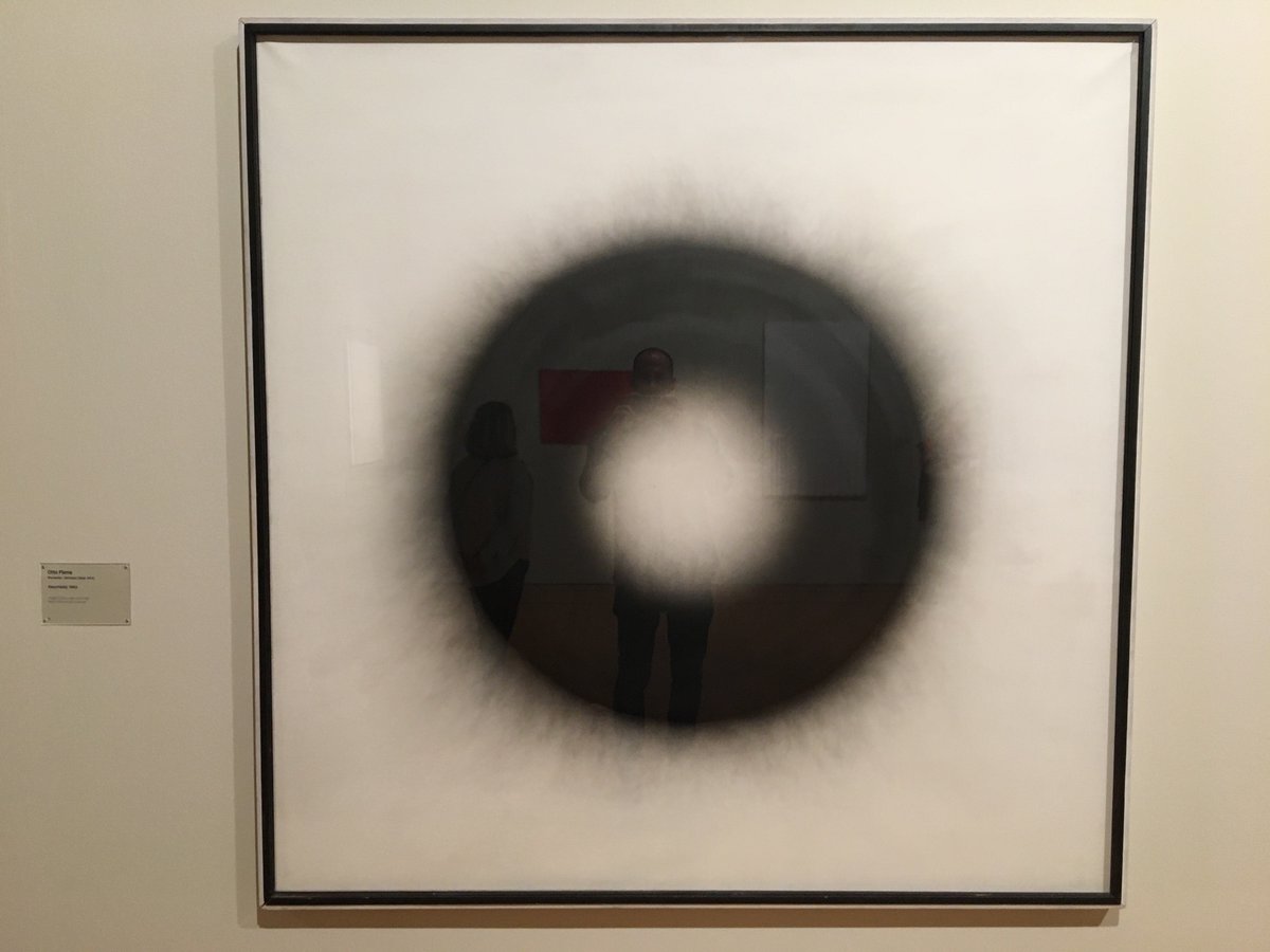 PiccardoM's tweet photo. Got some photonics inspiration for my research at the Lisbon’s modern art @museuberardo today!
#metasurfaces #OAM #vectorbeams https://t.co/EAP9eZXE5L