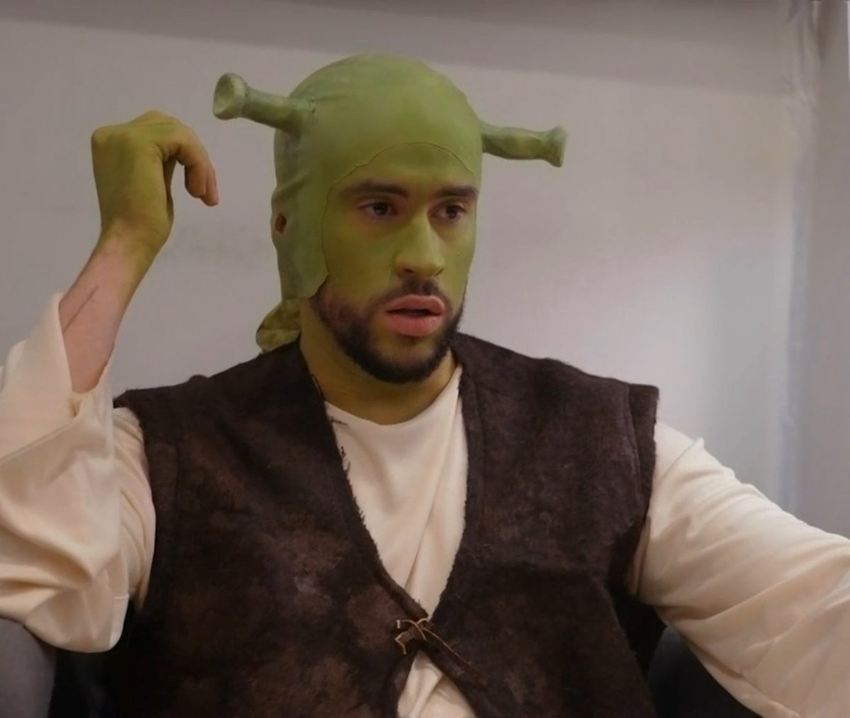 Oye wey se canceló la fiesta de disfraces

Yo: