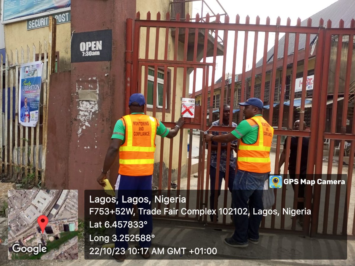 Lawma_gov's tweet image. LASG SEALS MARKETS WITHIN TRADE FAIR COMPLEX OVER ENVIRONMENTAL INFRACTIONS

The Lagos State Government has sealed markets within Trade Fair Complex, over a series of environmental infractions...

Read more:
facebook.com/10006462823197…

@tokunbo_wahab @muyiwag @followlasg 

#LAWMA