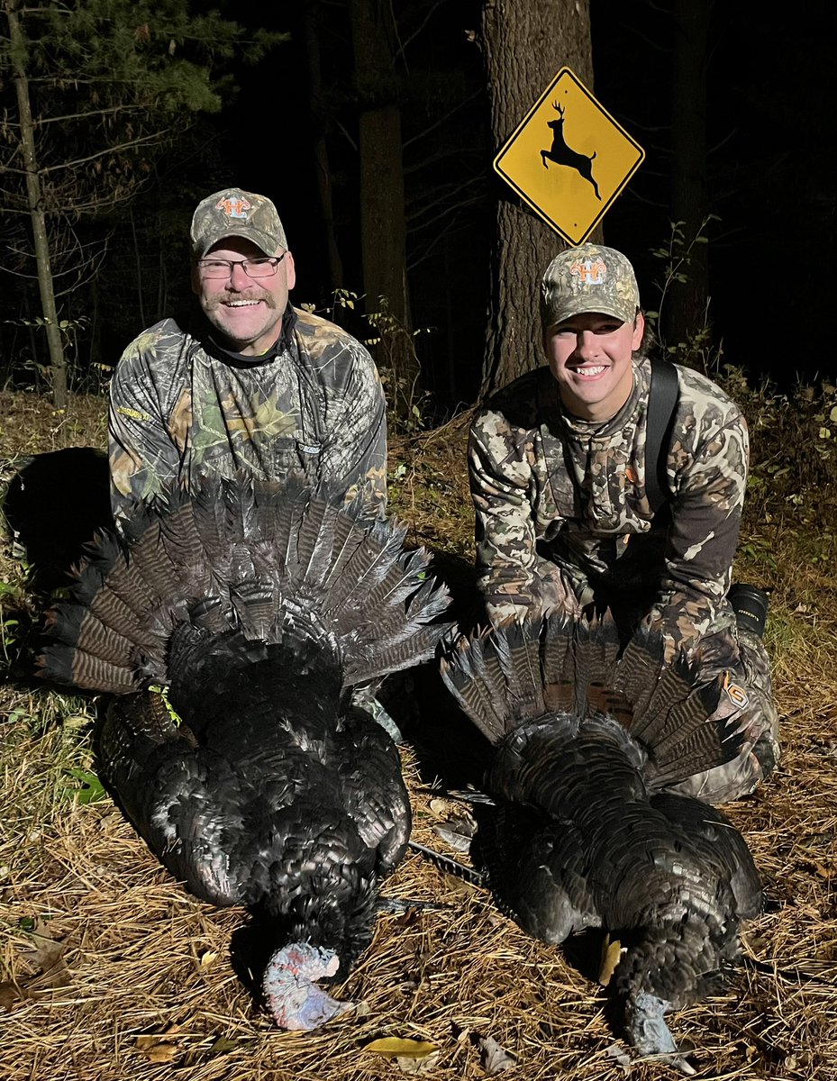 HabidyLodge's tweet photo. Last night was a good night with the stick &amp; string! 2nd bearded hen in HL history. https://t.co/eCK4aUIJFk