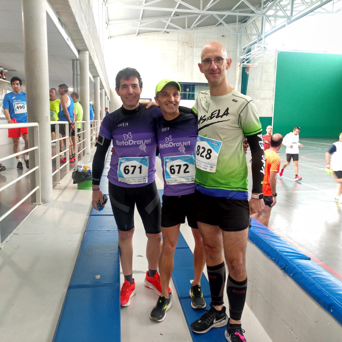 rsandua's tweet photo. Y cayó el #7de7 de la @zubiripamplona,  en buena compañia en la previa, durante y después de la carrera.  https://t.co/kqaLvS0GhV https://t.co/X0ZQTLkxHn