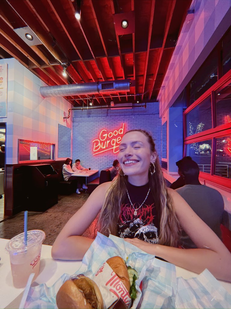Georgie_Jessica's tweet photo. Had the absolute best time in LA/Joshua Tree 🥹😍🥺 https://t.co/wVlUfCiuOg