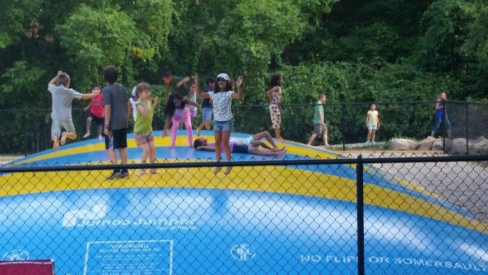 puttsandmore's tweet photo. Today’s the last day to come and enjoy Putts Family Fun Center this season! Stop by mini golf and a jump on the jumping pillow. You’ll need it to tide you over until next year! https://t.co/0KTdL87pNo