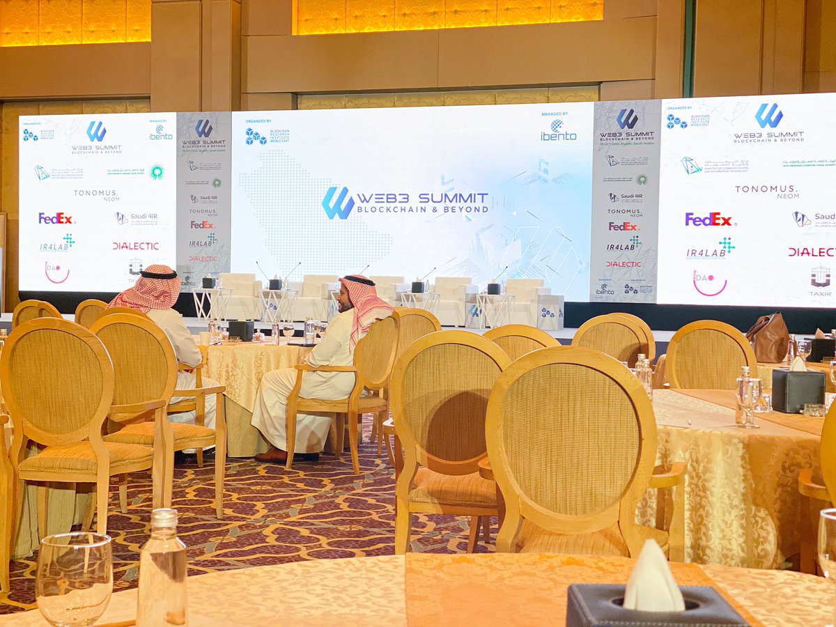 ShroogAlenazi | شــروق العنــزي tweet media