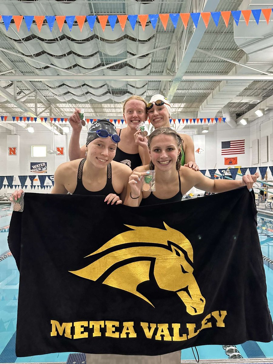 MVHS Girls Swimming&Diving tweet media