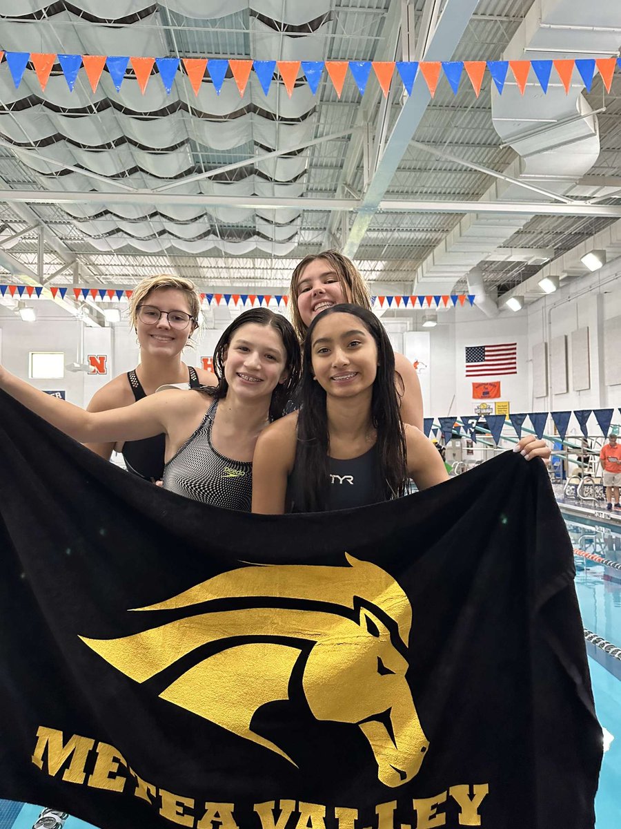 MVHS Girls Swimming&Diving tweet media