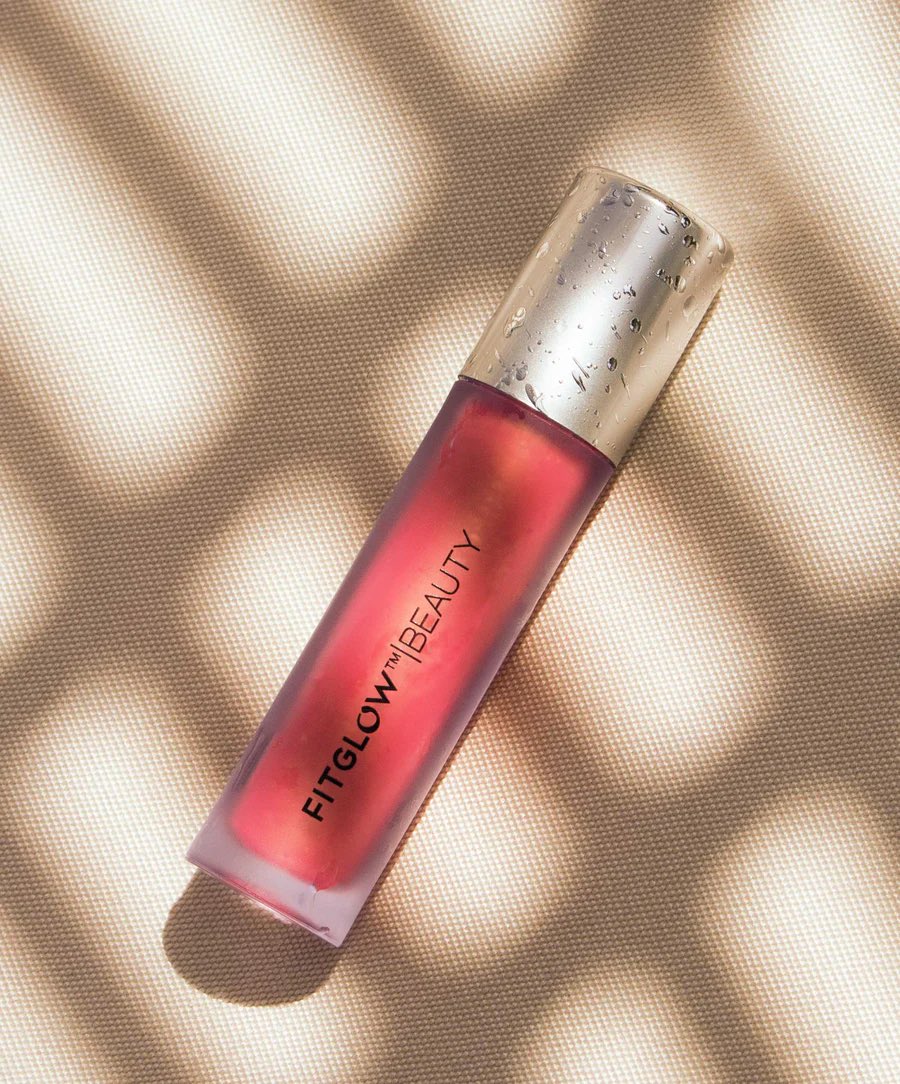 beanHappening's tweet photo. A NEW blog post! 
#fitglowbeauty Lip Colour Serums enhance your beauty, nourish and protect your lips, naturally. These #vegan, ethically sourced, #organic and #cleanbeauty products look gorgeous on! https://t.co/TDaXhwC8tH https://t.co/gUSKOJwPe4