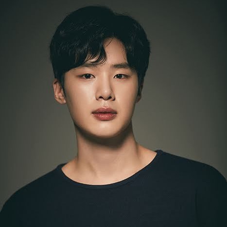 #YooJaeMyung also risks losing two other projects due to co-stars' scandals: 

1. #Firefighter' with #KwakDoWon (charged with drunk driving and verbal abuse, postponed) 
 
2. #SeasonOfYouAndMe with #KimDongHee (accused of school bullying, postponed).