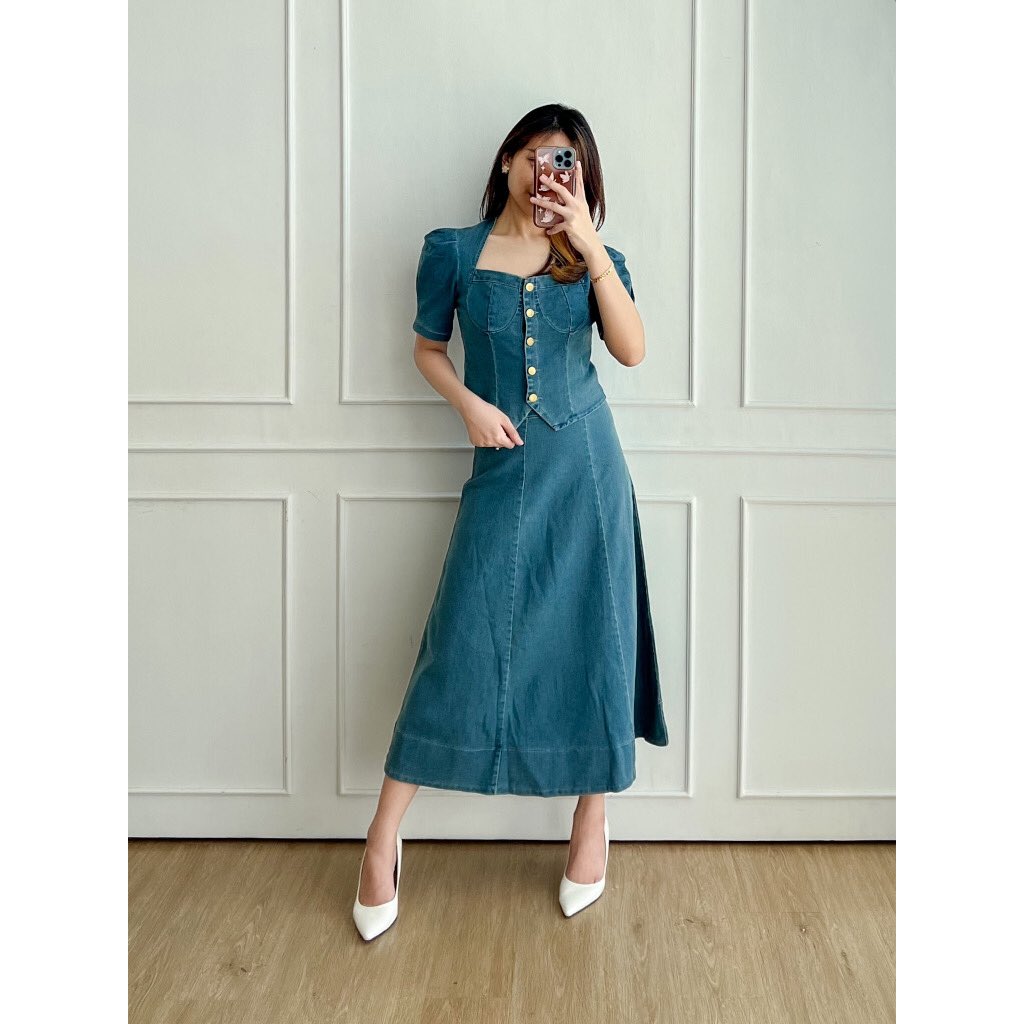 checkoutsopi's tweet photo. ONESET DENIM TERMEWAH HARGA KAKI LIMA SIH INII😭❤️✨

https://t.co/tpv4AqA2gM

Gibran sarwendah betrand ruben onsu jorok #KecewaJokowi prabowo demokrat pdip chen jongin aespa ningning puck besok senin minggu #aespaDrama https://t.co/SRdGu3Dqkl