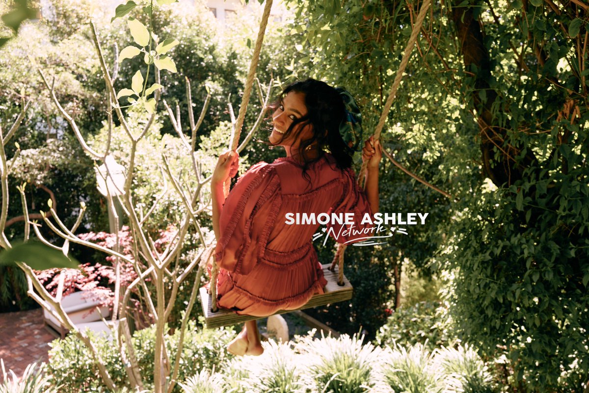 simoneanetwork tweet picture