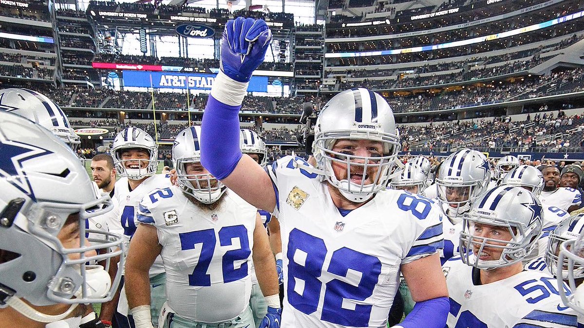 dallascowboys's tweet photo. The 🐐 #NationalTightEndsDay 

What’s your favorite @JasonWitten moment? 

📸: AP https://t.co/hIvBbyZlpn