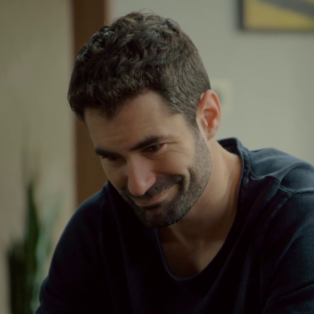 proteSQUAD's tweet photo. ¡Que ganas de ver cómo sigue! Jaime está flipando con el lado oscuro de Lucas y yo disfrutándolo 💙💣
¡ME ENCANTA ESTE LUCAS! 👿
#MiaEsLaVenganza #TeamLucas #MarioRules https://t.co/xtN3mQQJeo