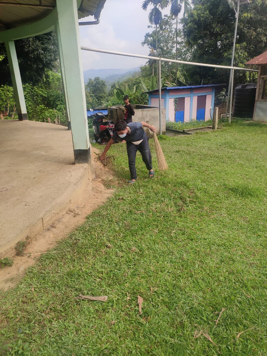 As part of the Special Campaign 3.0 Indiatourism Guwahati conducted a cleanliness drive on 22.10.23 at Samparidisa village in Dima Hasao. A village with no plastics. Gaonburah Bikanta Dibragede led the villagers in the drive.
@tourismgoi
#SwachhataHiSeva