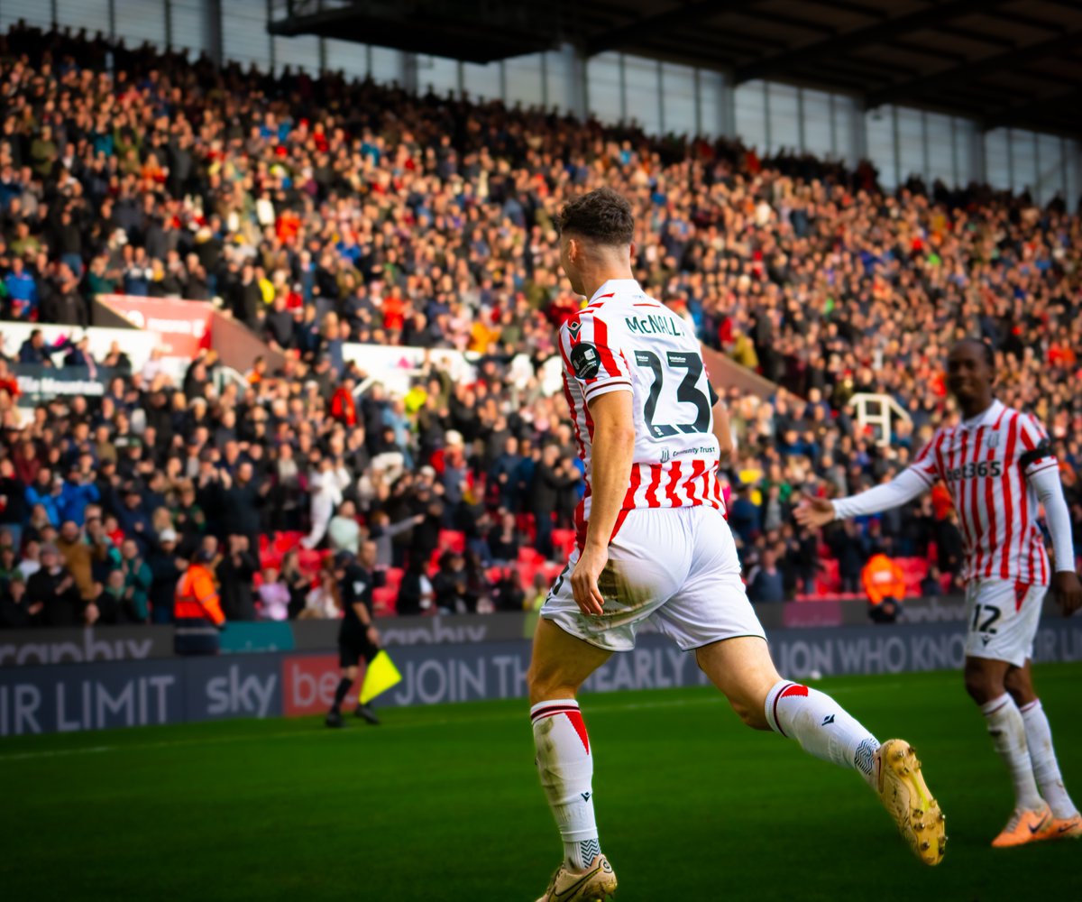 Some more shots from last nights game! <a href="/stokecity/">Stoke City FC</a> vs <a href="/SunderlandAFC/">Sunderland AFC</a> 🔴⚪️⚽️

<a href="/stokecity/">Stoke City FC</a> <a href="/scfc_women/">Stoke City FC Women</a> <a href="/SwedishStokies/">Swedish Stokies</a> <a href="/scfcchina/">SCFCCHINA</a> <a href="/scfcbrasil/">Stoke City FC 🇧🇷</a> <a href="/raymcall/">Ray Calleja</a> <a href="/AngelaSmith_/">Angela  Smith.</a> #Stoke #SCFC <a href="/Sotlive/">StokeonTrentLive</a> <a href="/StokeCityLive/">Stoke City Live</a> <a href="/BBCStokeSport/">BBC Radio Stoke Sport</a> <a href="/KnotFM/">Knot FM</a>