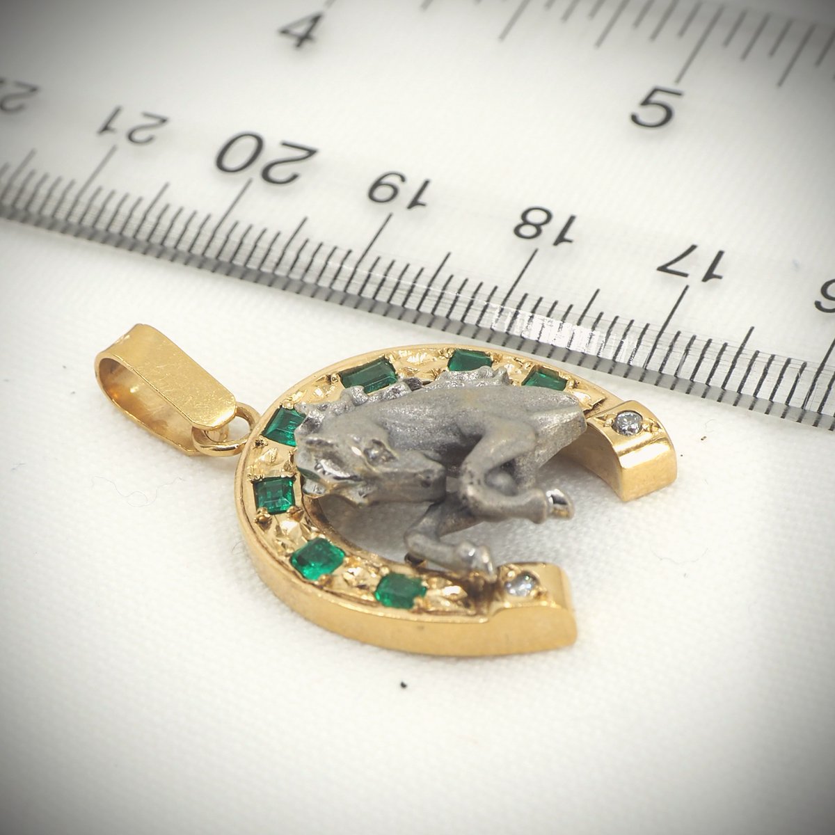 MyArtObjects's tweet image. Rare estate equestrian horse shoe pendant in 18K solid gold and silver natural emerald and diamonds Hallmarked
ow.ly/abBk50PZq8r
#18Ksolidgold #silver #naturalgems #emeralds #diamonds #pendant #horseshoe #equestrian #rare #quality #highend #finejewelry #hallmarked