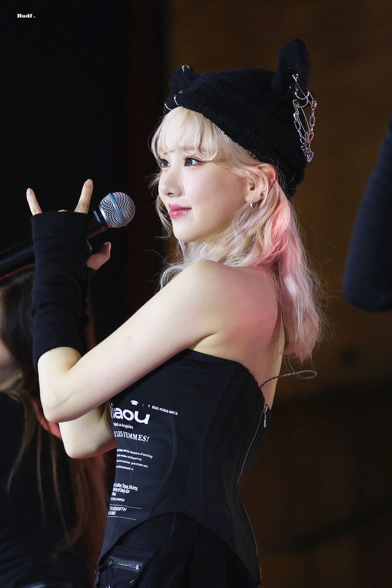 HUDF530's tweet photo. #은하 #비비지 #EUNHA #VIVIZ https://t.co/R7bgeGJMZe