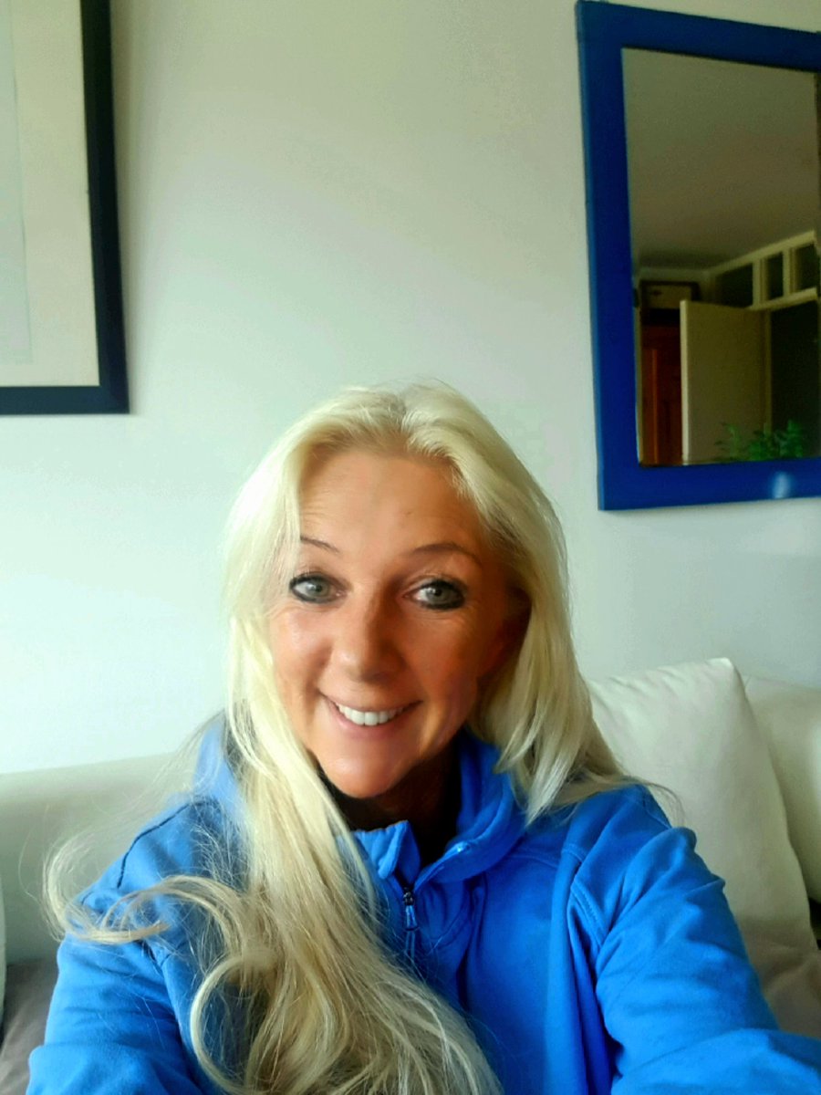 RASimoneWeber's tweet photo. Endlich, ich war hier lange Zeit sehr, sehr, sehr ruhig. Weil es mir einfach keinen Spaß mehr gemacht hat. Ich denke, das wird sich beim blauen Himmel wieder ändern und freue mich, wenn ihr mir da wieder folgt. Name ist derselbe. https://t.co/dsB1lAS538