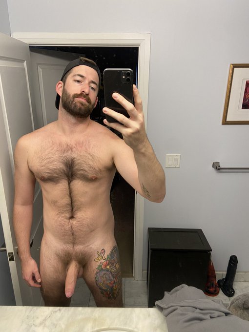 Good morning 😘 https://t.co/6xQm0IZipo