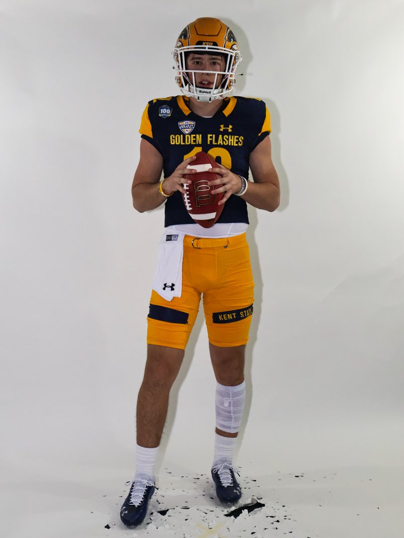 After a game day visit, I’m grateful to receive a PWO offer from Kent State University!  #KentGRIT <a href="/CoachMattyJ/">Matty J 🏹</a> <a href="/CoachKenniBurns/">Kenni Burns</a> <a href="/coachmacarney/">Mark A. Carney - Coach MAC</a> @CoachHuschka <a href="/chselksfootball/">Centerville Football</a>