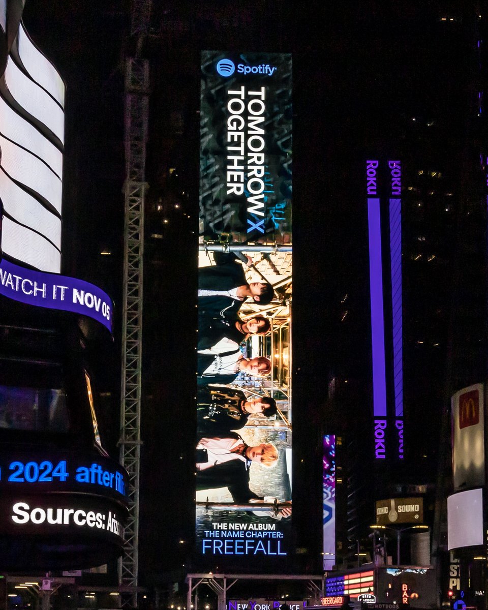 TXT_bighit's tweet photo. TOMORROW X TOGETHER is on Times Square
Many love and thanks to @Spotify

🎧 https://t.co/HDo3saCHZ4

#투모로우바이투게더 #TOMORROW_X_TOGETHER #TXT #TheNameChapter #FREEFALL https://t.co/IfWurfpnd4