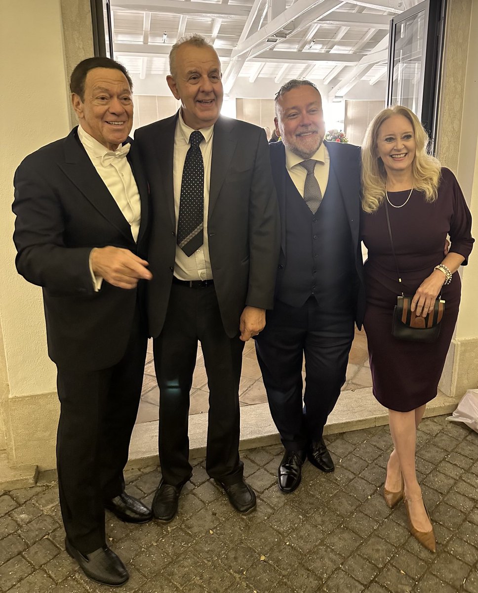 DebbieDuHaime's tweet photo. Great time at Villa Parco della Vittoria in Rome with @JrzyJoePiscopo and the best tour guides ever Paolo and Marco 🇮🇹 🇮🇹#Piscopo #Perillo #tour #AM970 @perillotours https://t.co/6Ee1Y7vGK1