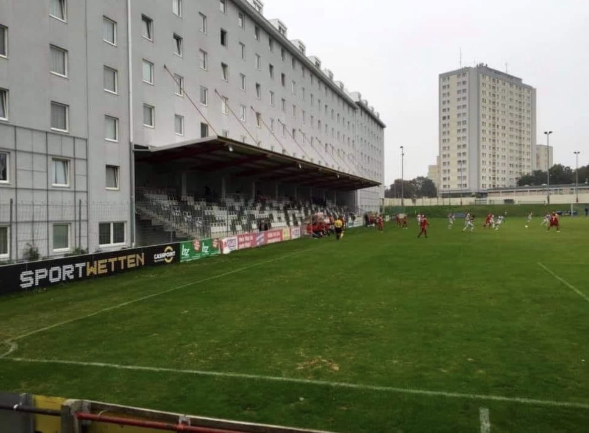 Building a stadium, and a block of flats in the way? 🤔 

Not an issue in Austria as they built the Favoritner AC Stadion under them... 👏 

#OTCS | #Footballstadiums #Austria