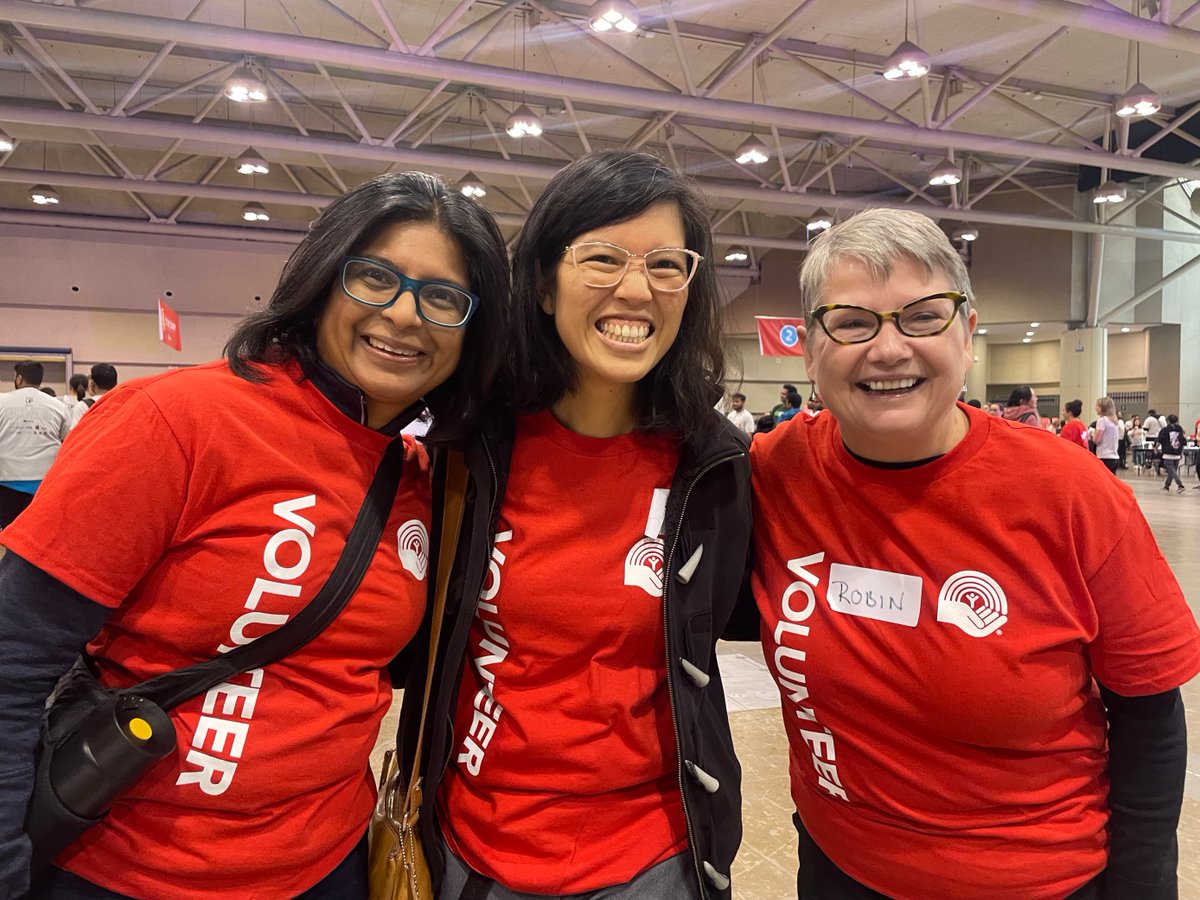 UWGreaterTO's tweet photo. From the cheer squad to t-shirt runners, our volunteers have been working hard to make sure our climbers have an amazing day. Thank you to everyone who has helped make ClimbUP 2023 such a success.
#UP4Community #ClimbUP https://t.co/NsB5FJHw5Q