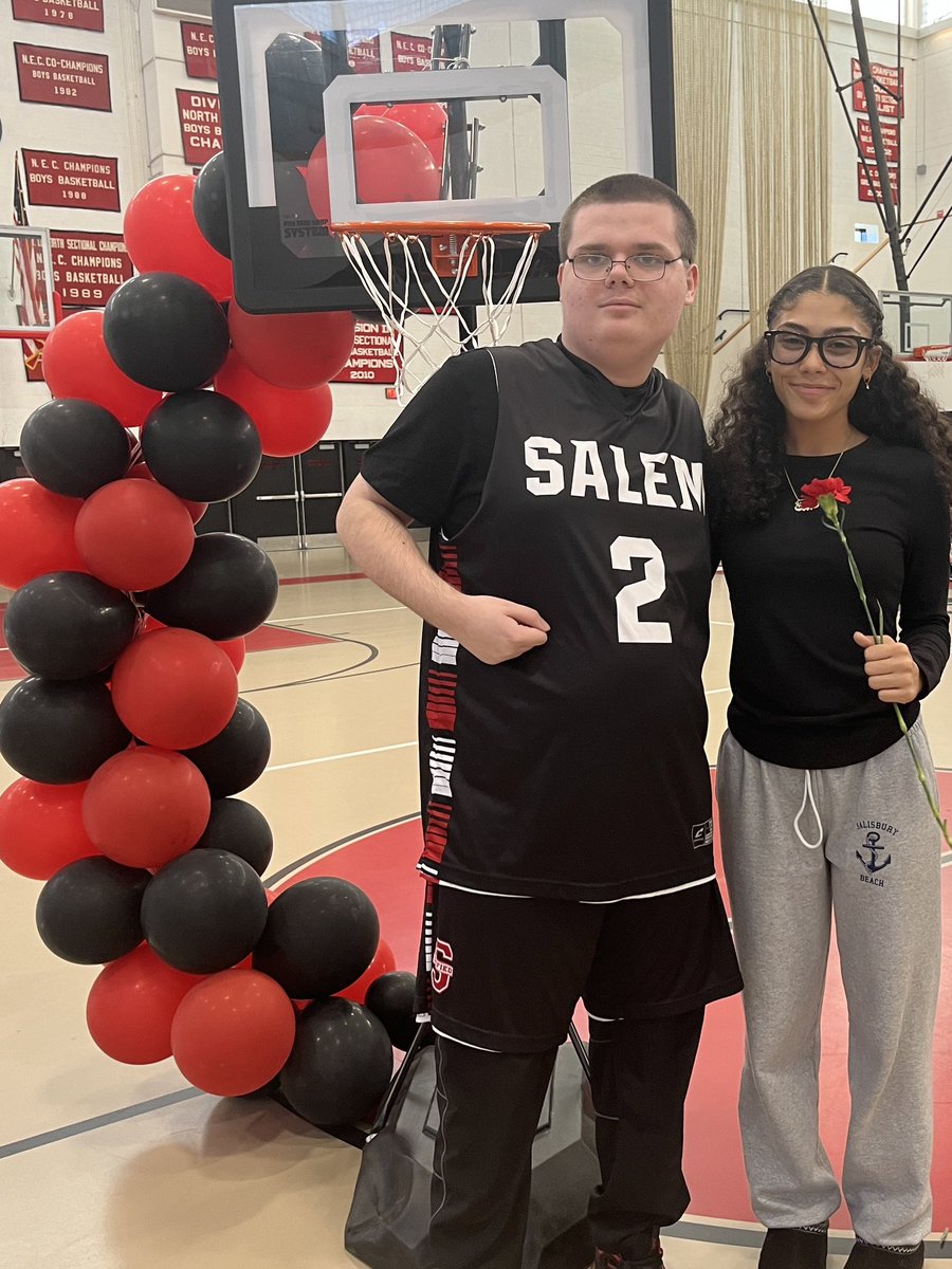 UNIFIED BASKETBALL SENIOR NIGHT 2023 ⚫️🏀🔴

What a joy filled night celebrating our wonderful Seniors and their legacy in our Unified Sports program!

We love our Unified family! #playunified #unifiedgeneration #choosetoinclude