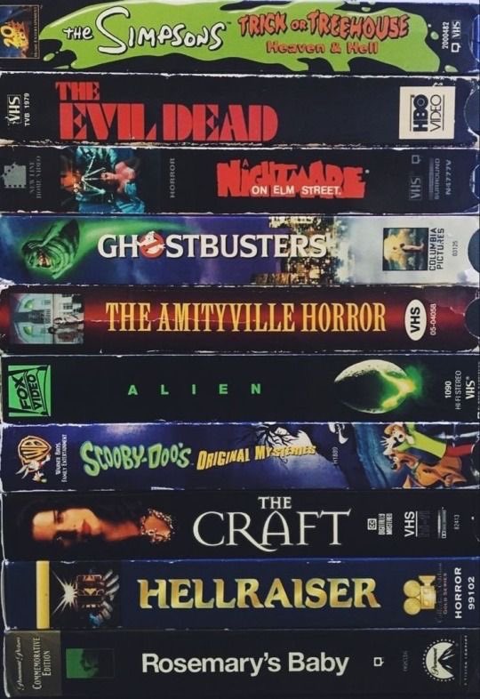 Today is feeling like the perfect day to cozy up in bed and throw on some spooky movies.

What’s your fav spooky movie?! Give us some suggestions down below ⬇️

As always, link in bio to tune in to our most recent episode! #stayspooky friends 👻🔪💕