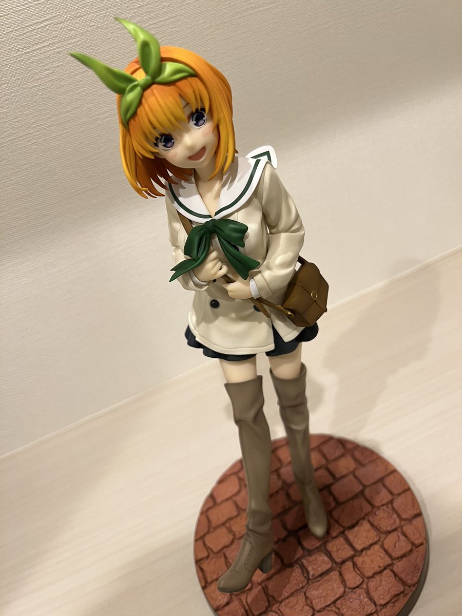 penta_figure's tweet photo. 中野四葉 Date Style Ver.
グッドスマイルカンパニー

五つ子第三弾！！
先ほどの二乃と一緒に開封です！

デコマスを見て1番楽しみにしていた四葉！デコマスに引けを取らないほどの完成度と可愛さです！
私服の感じもとても好みでトレードマークのリボンも綺麗な緑で顔が際立ちます✨
とても���愛い😊 https://t.co/v3QhupsGbU