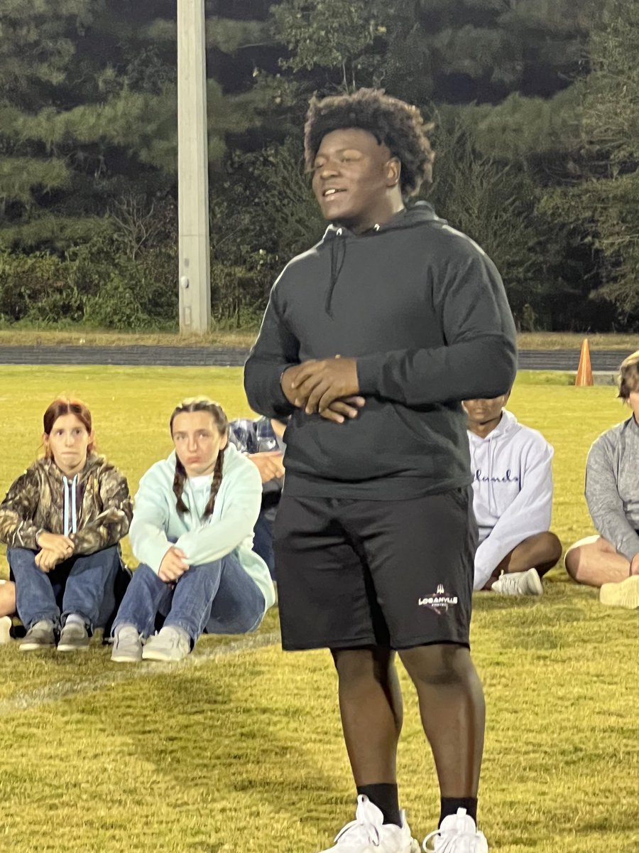 CoachJeff40's tweet photo. So proud of @LHSFBRecruits player @carllewis1106 for sharing testimony last night at FCA Fields of Faith. Carl did an amazing job. #fof23 https://t.co/ub5MaE29YL
