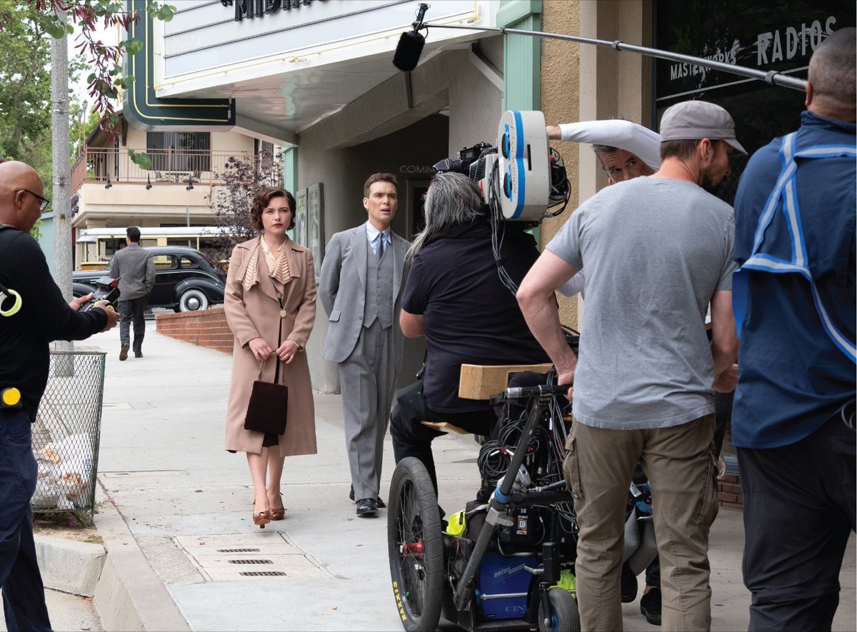 Christo1269's tweet photo. Some old/new Cillian Murphy, Christopher Nolan, RDJ, Florence and other casts on-set/bts of OPPENHEIMER pictures. (17) https://t.co/4MpuDb7HMd