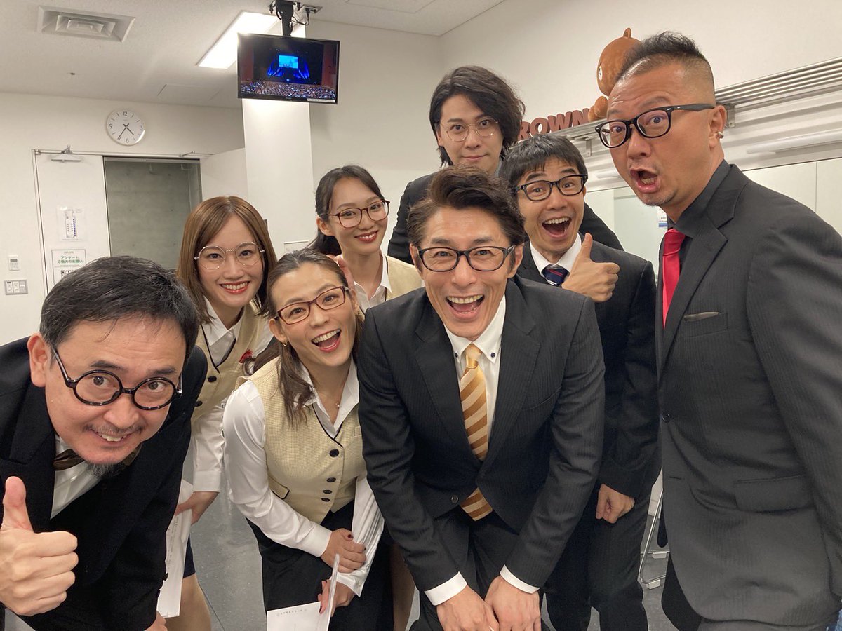 annasolasido3's tweet photo. NISSANあ、安部礼司〜beyond the average〜生放送スペシャルin LINE CUBE SHIBUYA🥳🥳
安部さんと優さんの結婚15周年を皆さんとお祝いできて、胸が熱くなりました。
楽しかったです💓😆😆
ありがとうございました🌸✨✨
また日曜日の黄昏時に〜☺️🌆
#abe02 #abe15 #TOKYOFMリスナー感謝祭 https://t.co/9lWOSb1Ub1