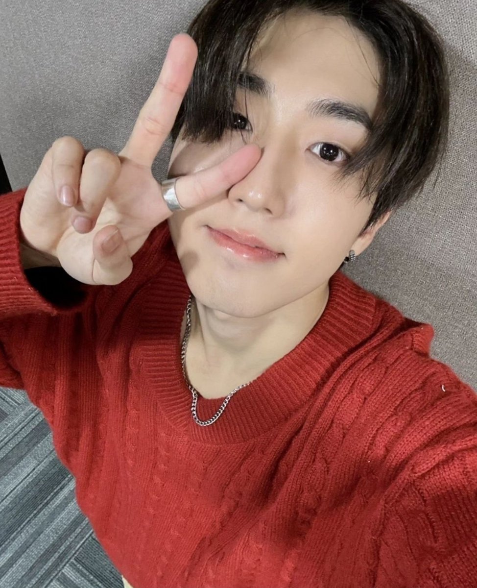 han jisung ✯ tweet media